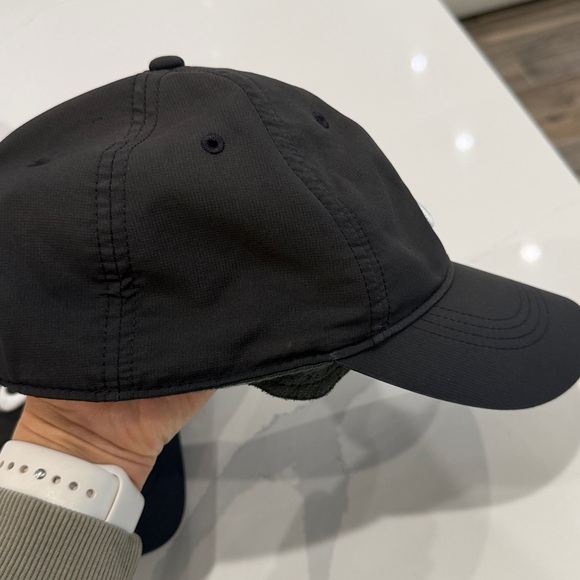 Nike Black Caps with White Swoosh-2 pack - Picture 9 of 11